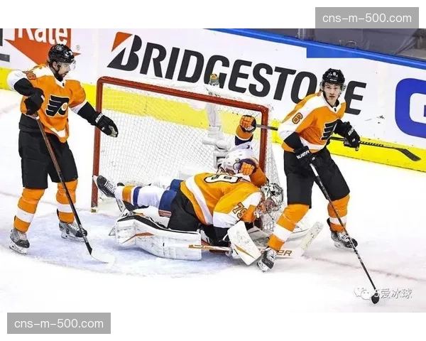 费城飞人队为季后赛可能的主场优势，提前进行场馆冰面养护升级